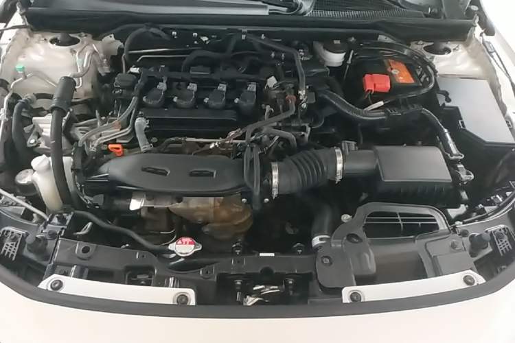 Used Honda Civic 2022 240TURBO CVT Dynamic Edition Engine Bay