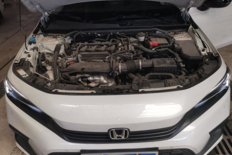 Used Honda Civic 2022 240TURBO CVT Dynamic Edition Engine Bay
