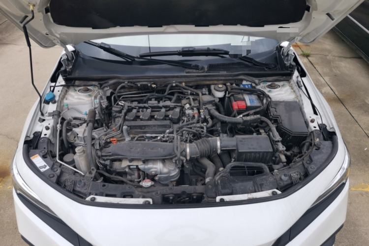 Used Honda Civic 2022 240TURBO CVT Dynamic Edition Engine Bay