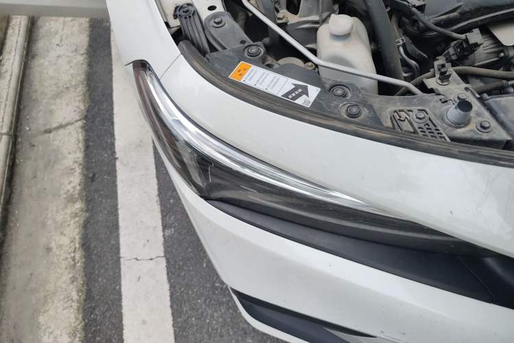 Used Honda Civic 2022 240TURBO CVT Dynamic Edition Engine Bay Right