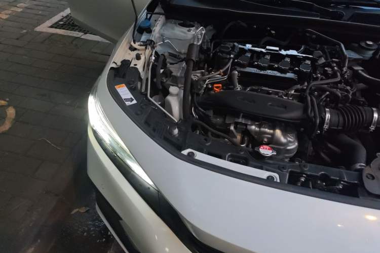 Used Honda Civic 2022 240TURBO CVT Dynamic Edition Engine Bay Right