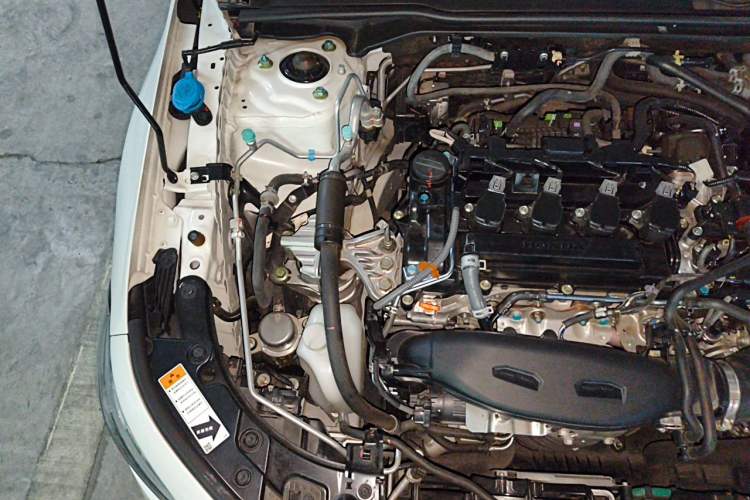 Used Honda Civic 2022 240TURBO CVT Dynamic Edition Engine Bay Right