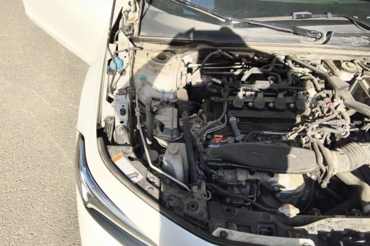 Used Honda Civic 2022 240TURBO CVT Dynamic Edition Engine Bay Right