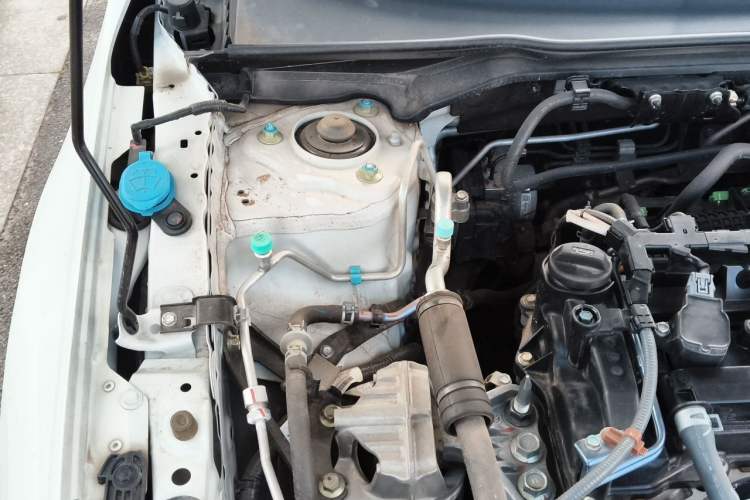 Used Honda Civic 2022 240TURBO CVT Dynamic Edition Engine Bay Right