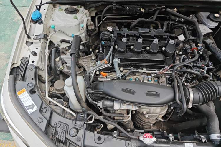 Used Honda Civic 2022 240TURBO CVT Dynamic Edition Engine Bay Right