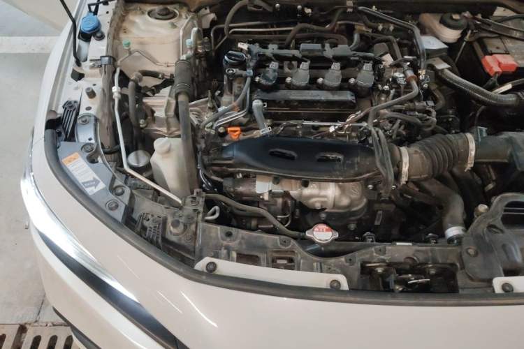 Used Honda Civic 2022 240TURBO CVT Dynamic Edition Engine Bay Right