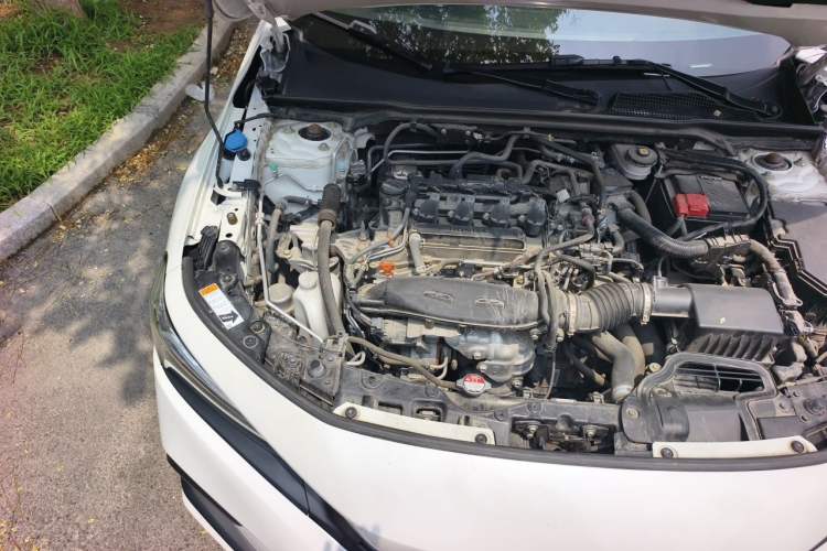 Used Honda Civic 2022 240TURBO CVT Dynamic Edition Engine Bay Right