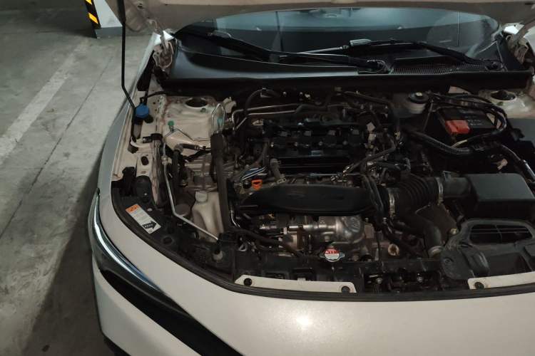 Used Honda Civic 2022 240TURBO CVT Dynamic Edition Engine Bay Right