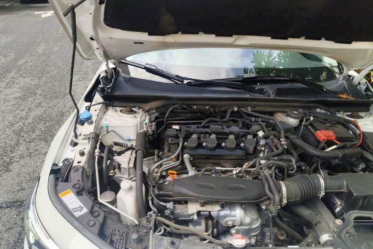 Used Honda Civic 2022 240TURBO CVT Dynamic Edition Engine Bay Right
