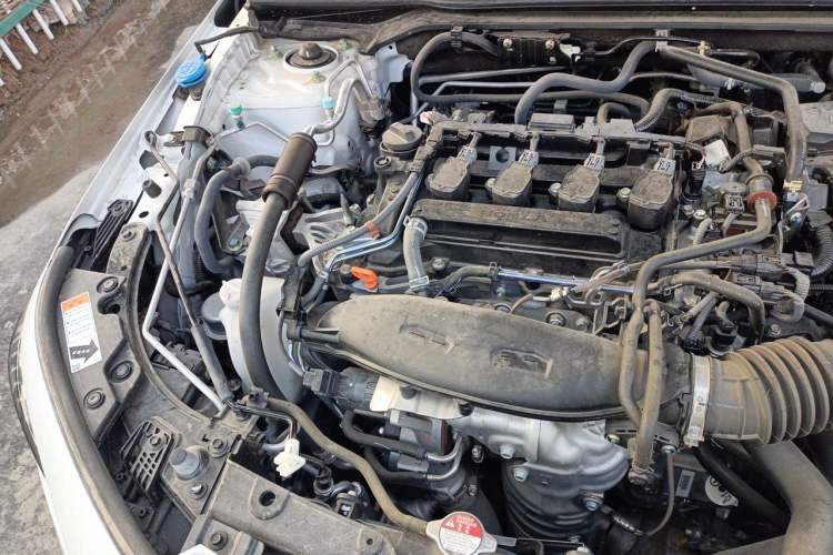 Used Honda Civic 2022 240TURBO CVT Dynamic Edition Engine Bay Right