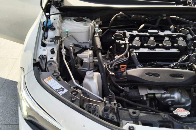 Used Honda Civic 2022 240TURBO CVT Dynamic Edition Engine Bay Right