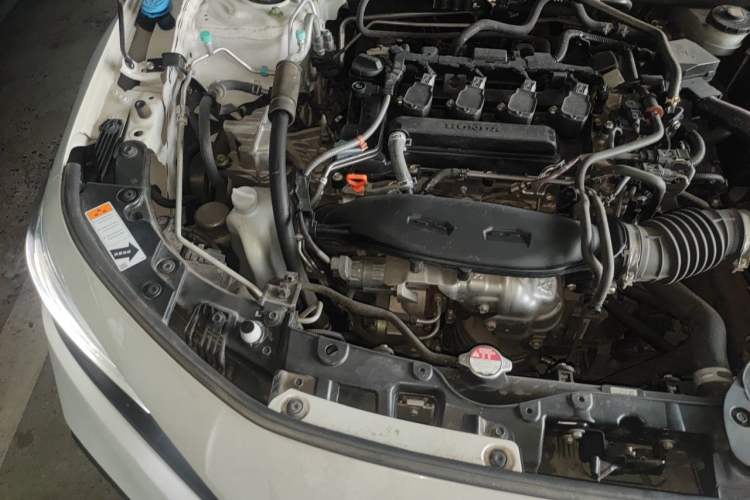Used Honda Civic 2022 240TURBO CVT Dynamic Edition Engine Bay Right