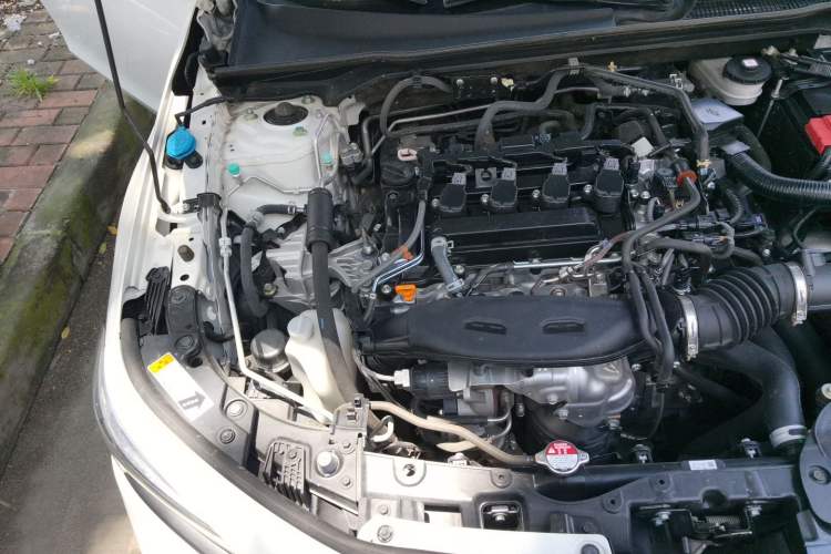 Used Honda Civic 2022 240TURBO CVT Dynamic Edition Engine Bay Right