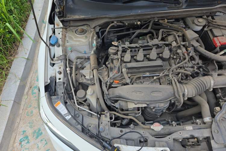 Used Honda Civic 2022 240TURBO CVT Dynamic Edition Engine Bay Right
