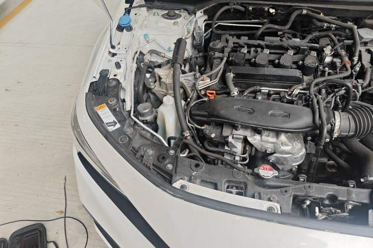 Used Honda Civic 2022 240TURBO CVT Dynamic Edition Engine Bay Right