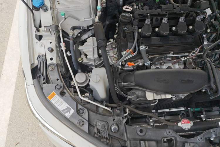Used Honda Civic 2022 240TURBO CVT Dynamic Edition Engine Bay Right