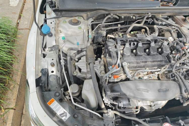 Used Honda Civic 2022 240TURBO CVT Dynamic Edition Engine Bay Right