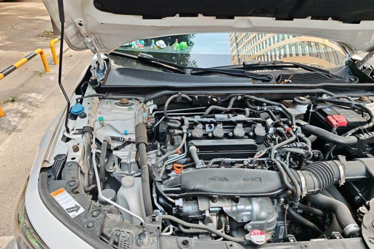 Used Honda Civic 2022 240TURBO CVT Dynamic Edition Engine Bay Right