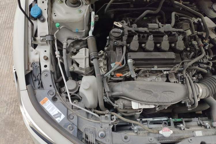 Used Honda Civic 2022 240TURBO CVT Dynamic Edition Engine Bay Right