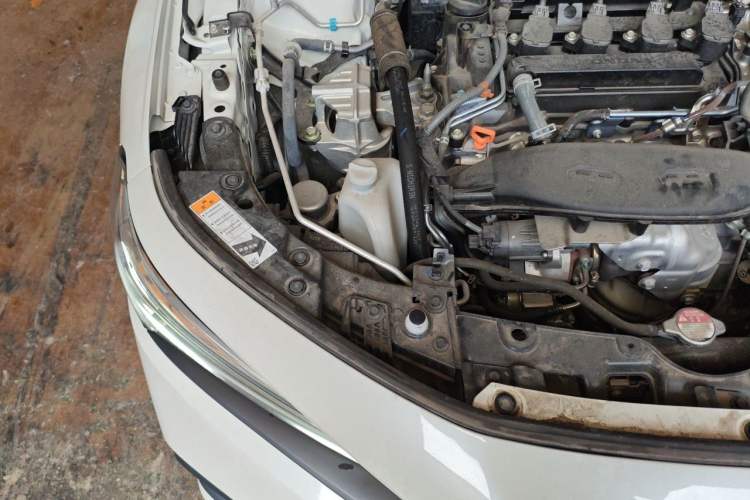 Used Honda Civic 2022 240TURBO CVT Dynamic Edition Engine Bay Right