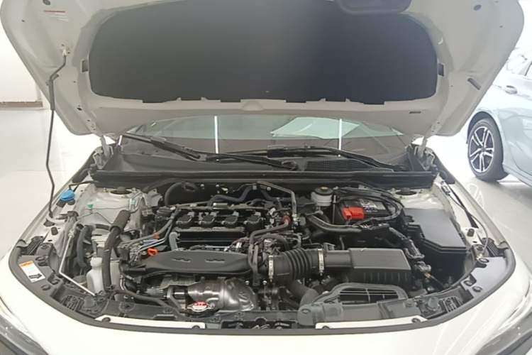 Used Honda Civic 2022 240TURBO CVT Dynamic Edition Engine Bay