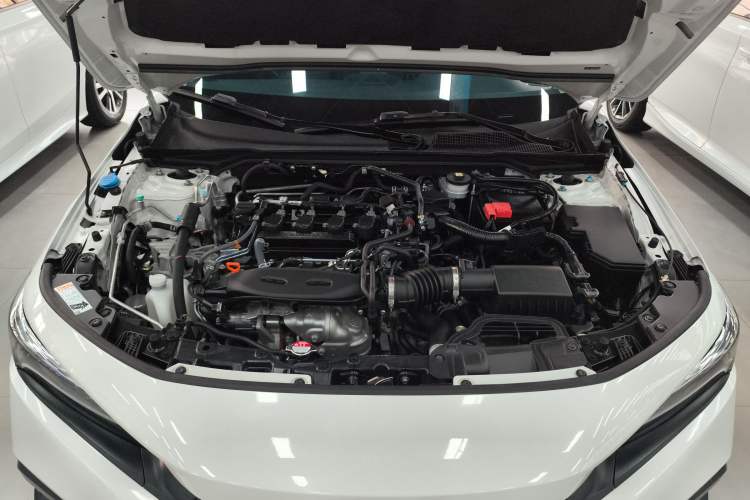 Used Honda Civic 2022 240TURBO CVT Dynamic Edition Engine Bay