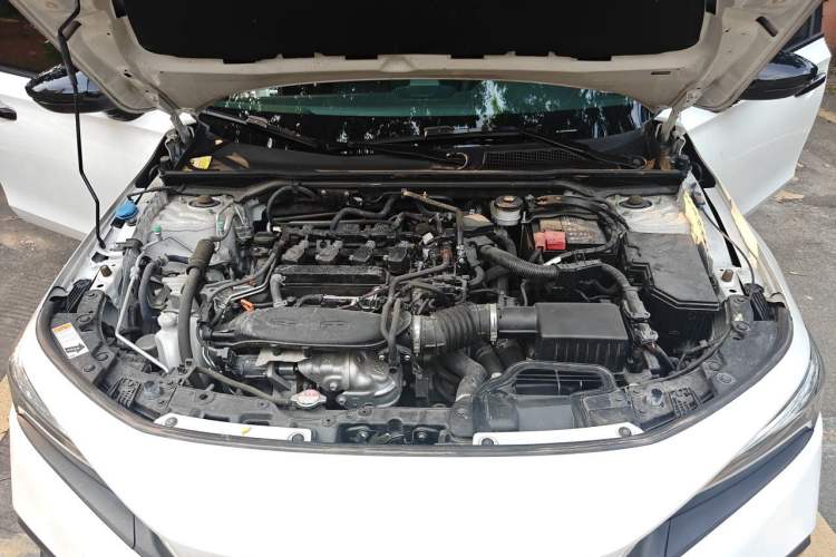 Used Honda Civic 2022 240TURBO CVT Dynamic Edition Engine Bay