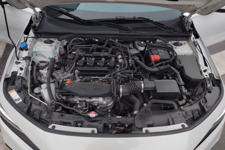 Used Honda Civic 2022 240TURBO CVT Dynamic Control Version Engine Bay