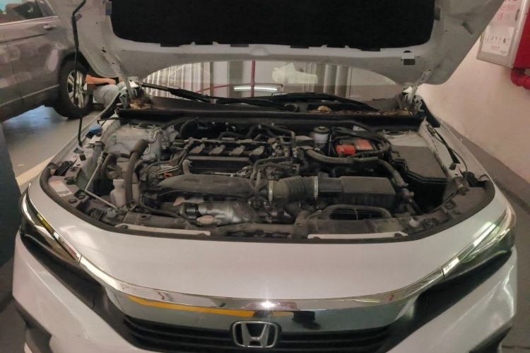 Used Honda Civic 2022 240TURBO CVT Dynamic Edition Engine Bay