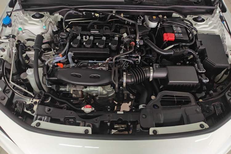 Used Honda Civic 2022 240TURBO CVT Dynamic Edition Engine Bay