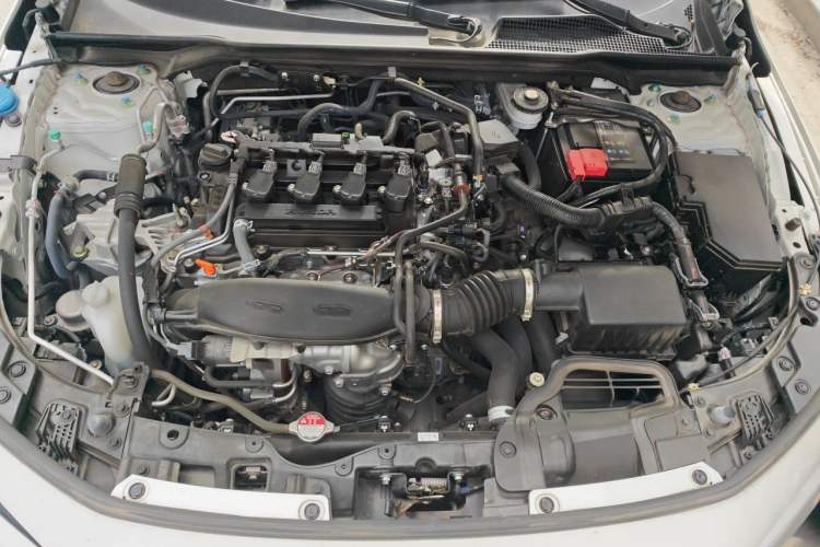 Used Honda Civic 2022 240TURBO CVT Dynamic Edition Engine Bay