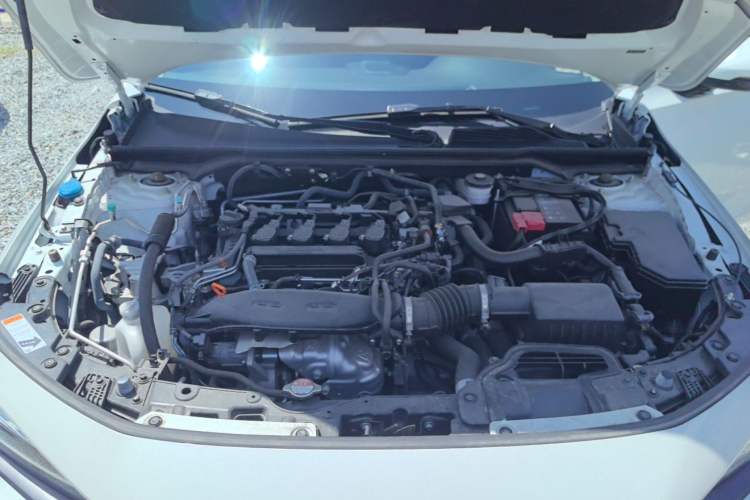 Used Honda Civic 2022 240TURBO CVT Dynamic Edition Engine Bay