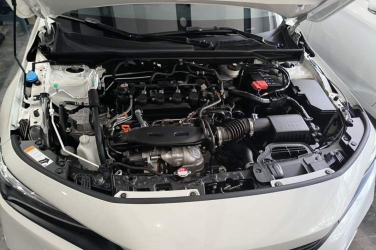 Used Honda Civic 2022 240TURBO CVT Dynamic Edition Engine Bay