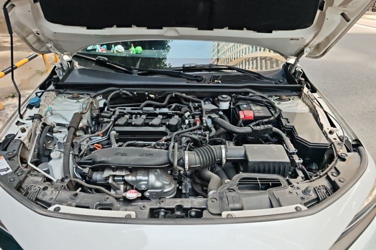 Used Honda Civic 2022 240TURBO CVT Dynamic Edition Engine Bay