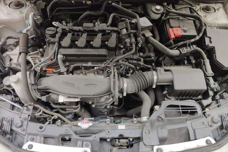 Used Honda Civic 2022 240TURBO CVT Dynamic Edition Engine Bay