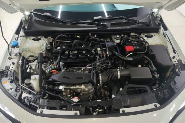 Used Honda Civic 2022 240TURBO CVT Dynamic Edition Engine Bay