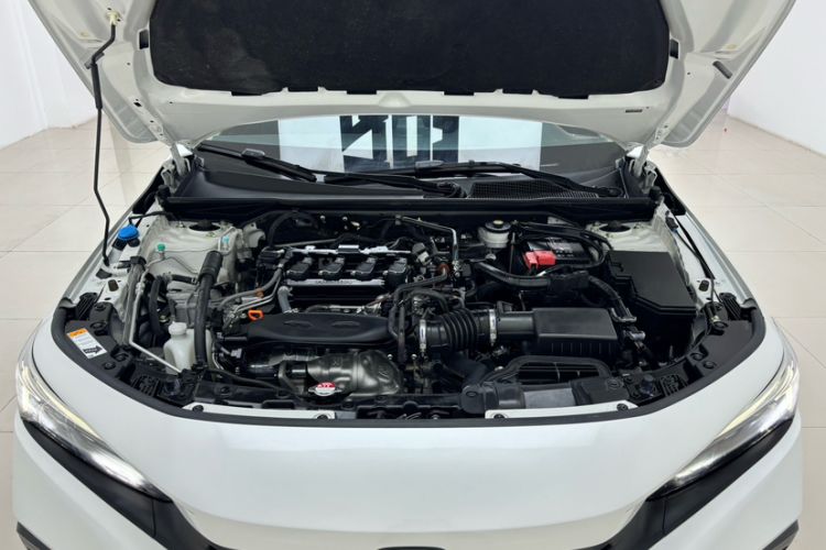 Used Honda Civic 2022 240TURBO CVT Dynamic Edition Engine Bay