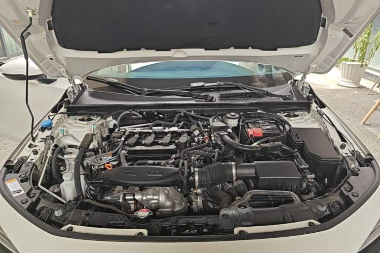 Used Honda Civic 2022 240TURBO CVT Dynamic Control Version Engine Bay