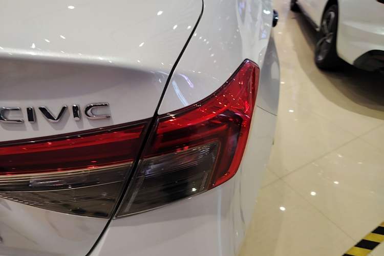 Used Honda Civic 2022 240TURBO CVT Dynamic Edition Exterior 3