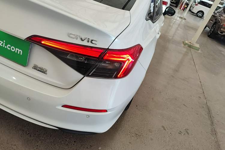 Used Honda Civic 2022 240TURBO CVT Dynamic Control Version Exterior 3
