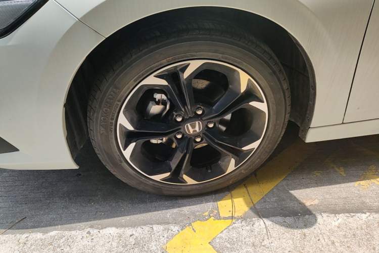 Used Honda Civic 2022 240TURBO CVT Dynamic Edition Exterior 4