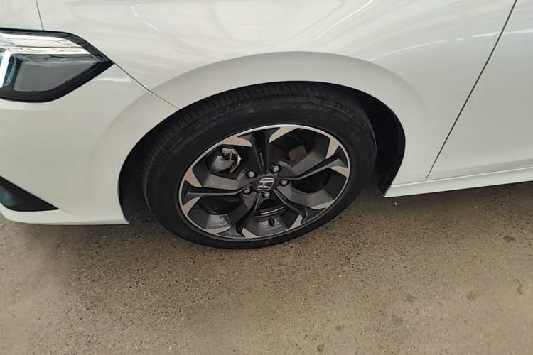 Used Honda Civic 2022 240TURBO CVT Dynamic Control Version Exterior 4
