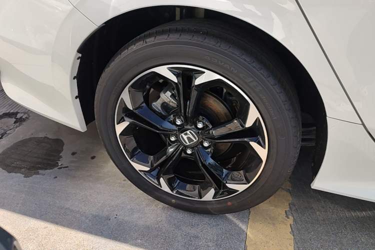 Used Honda Civic 2022 240TURBO CVT Dynamic Edition Exterior 5