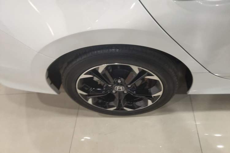 Used Honda Civic 2022 240TURBO CVT Dynamic Edition Exterior 5