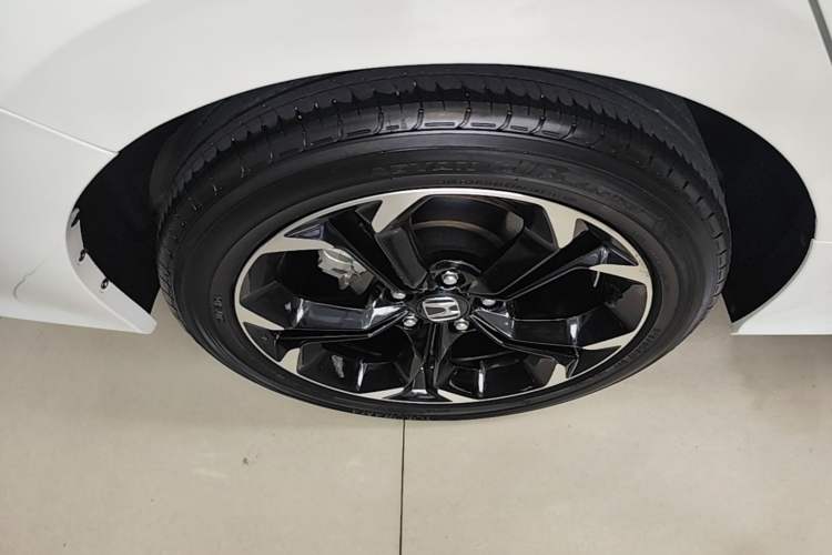 Used Honda Civic 2022 240TURBO CVT Dynamic Edition Exterior 5