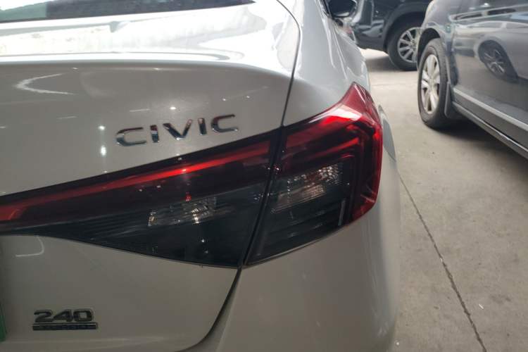 Used Honda Civic 2022 240TURBO CVT Dynamic Edition Exterior 6
