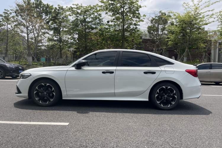 Used Honda Civic 2022 240TURBO CVT Dynamic Edition Exterior 6
