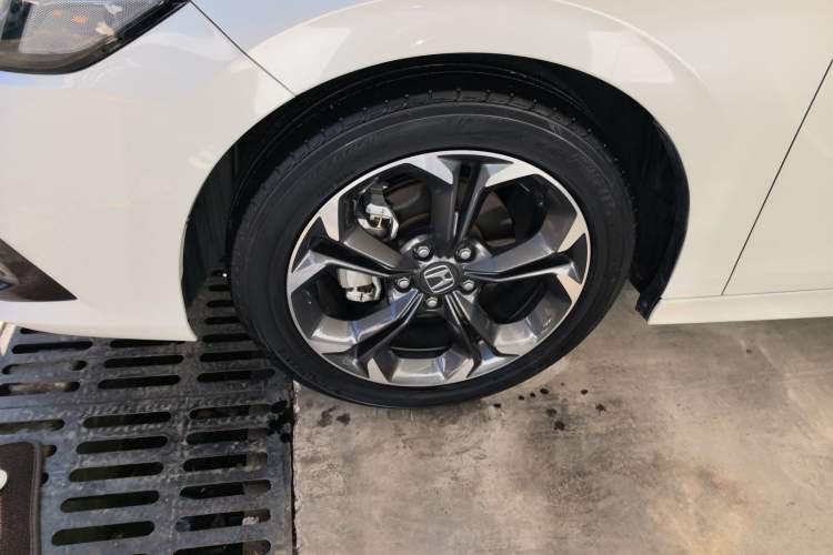 Used Honda Civic 2022 240TURBO CVT Dynamic Control Version Exterior 7