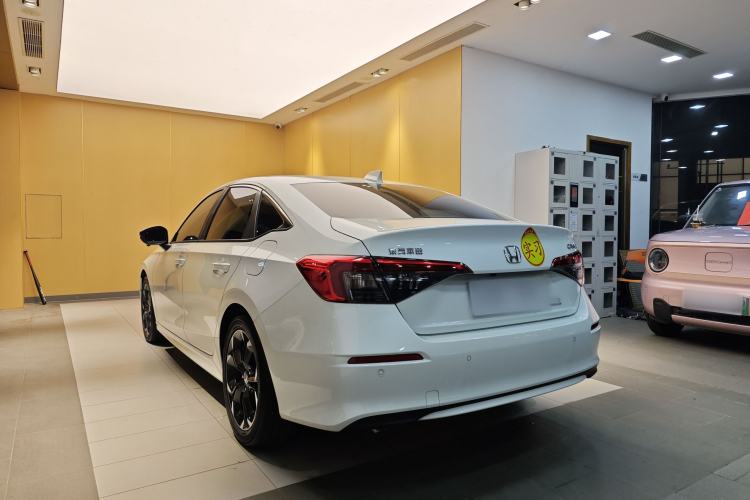Used Honda Civic 2022 240TURBO CVT Dynamic Control Version Exterior 9