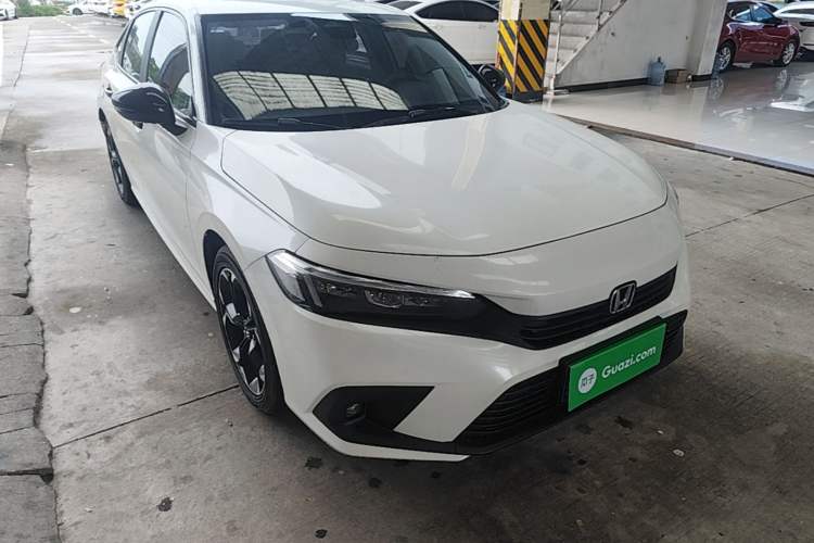 Used Honda Civic 2022 240TURBO CVT Dynamic Edition Front Right 45 Deg
